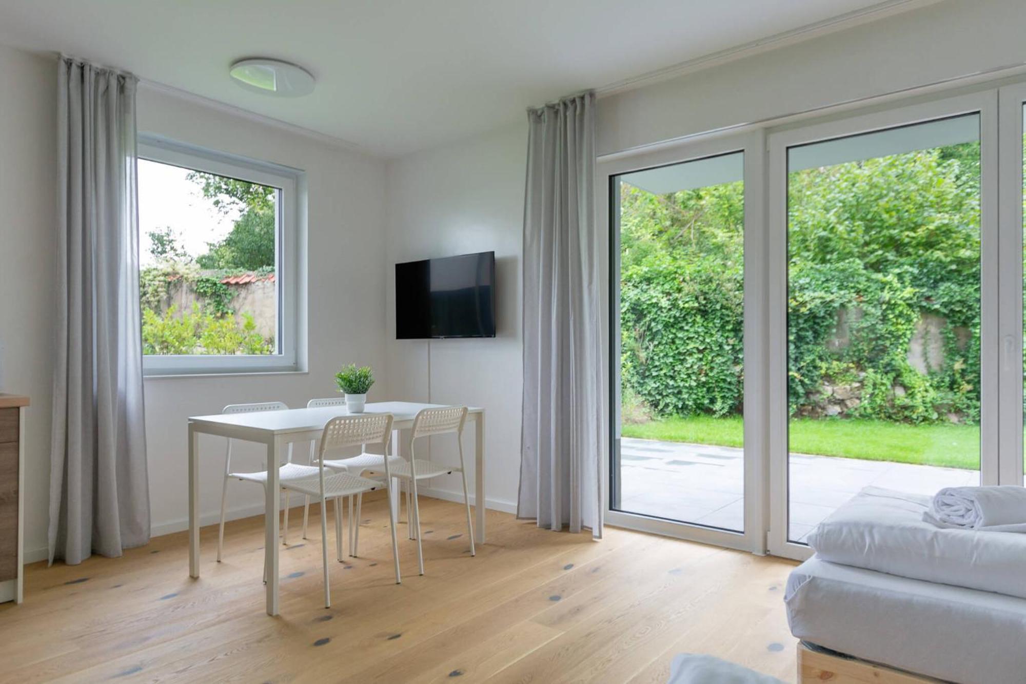 T&K Apartments - Bergisch Gladbach - 7 Comfortable Apartments - 20 Min To Fair Messe Cologne 外观 照片