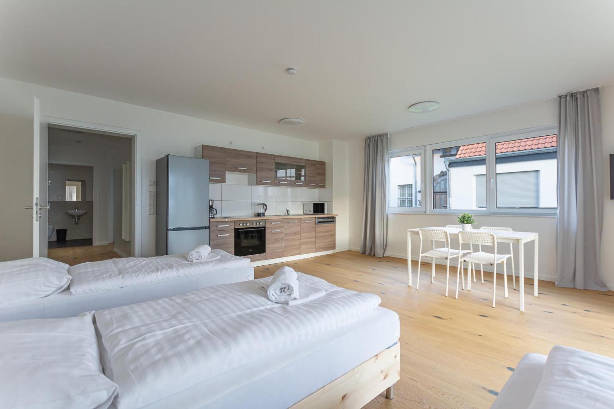 T&K Apartments - Bergisch Gladbach - 7 Comfortable Apartments - 20 Min To Fair Messe Cologne 外观 照片
